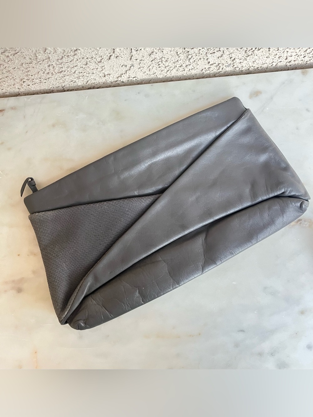 Vintage Cassis grey leather clutch